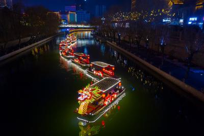 山东济宁:古运河里巡龙舟