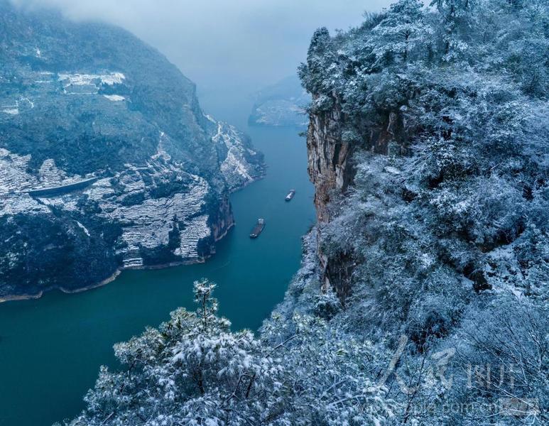 湖北秭归:银装三峡