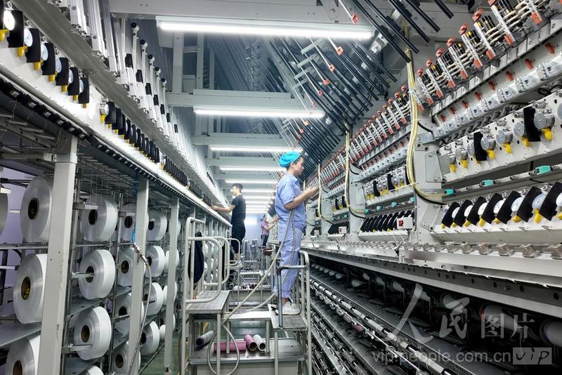 福建福州:智造赋能化纤纺织企业转型升级-人民图片网