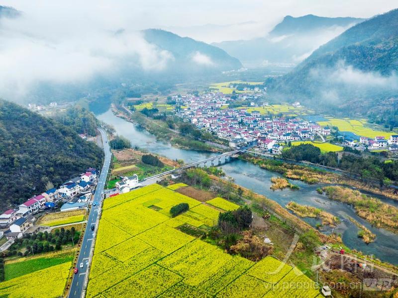 安徽石台：美丽乡村 春色如画-人民图片网