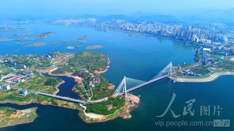 湖北十堰汉江一江清流永续北送