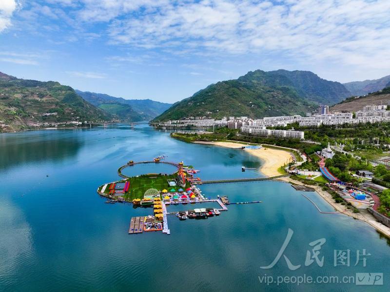 云南绥江:城市公园生态美-人民图片网