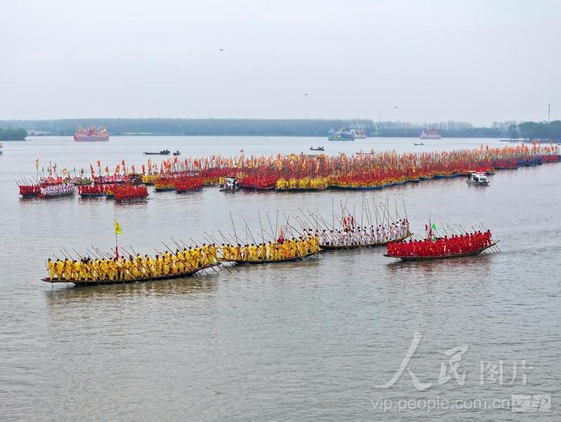 江苏泰州：天下会船数溱潼-人民图片网