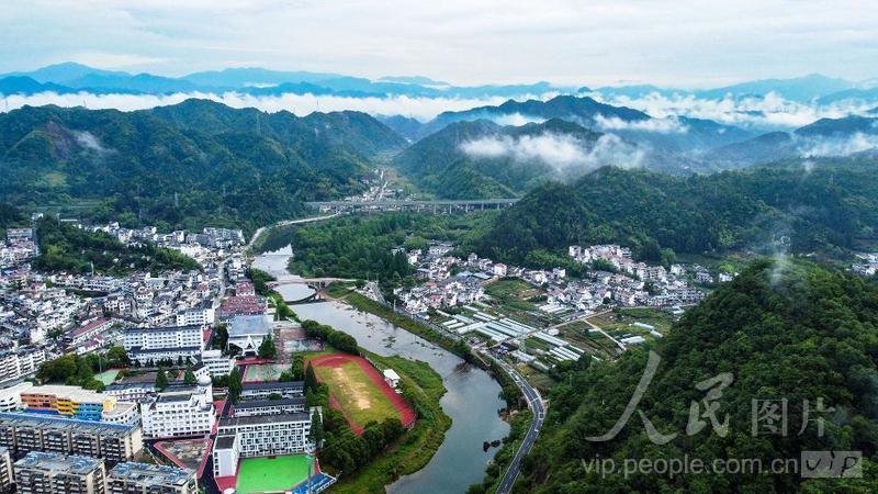 安徽祁门:同治阊江水 共享生态美-人民图片网
