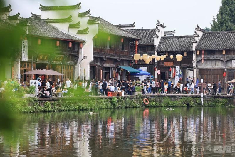 浙江兰溪:诸葛八卦村游人如织-人民图片网