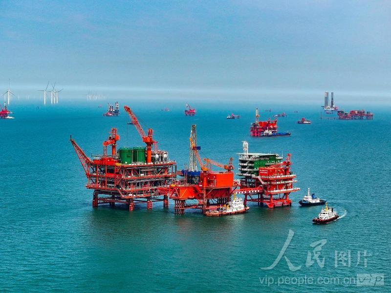 山东东营:绿色油田扮靓渤海湾-人民图片网