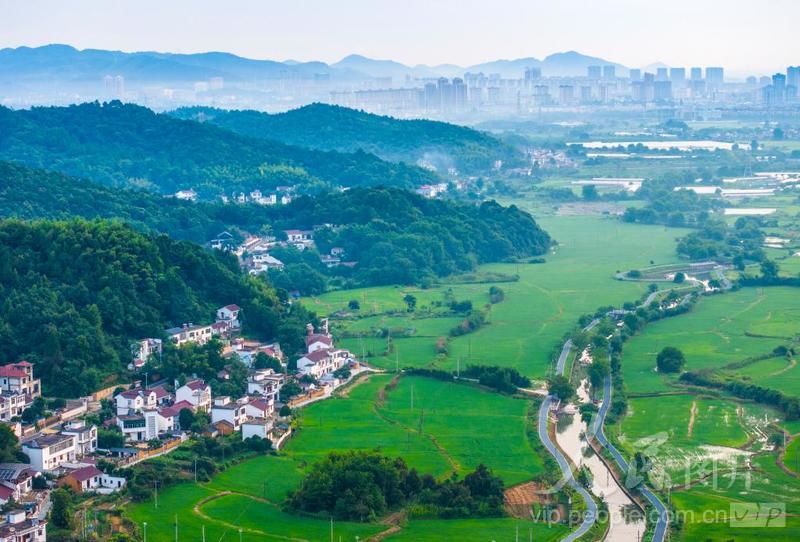 安徽芜湖:夏日乡村景如画-人民图片网