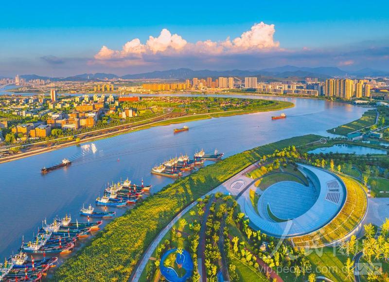浙江宁波:甬江两岸景色美-人民图片网